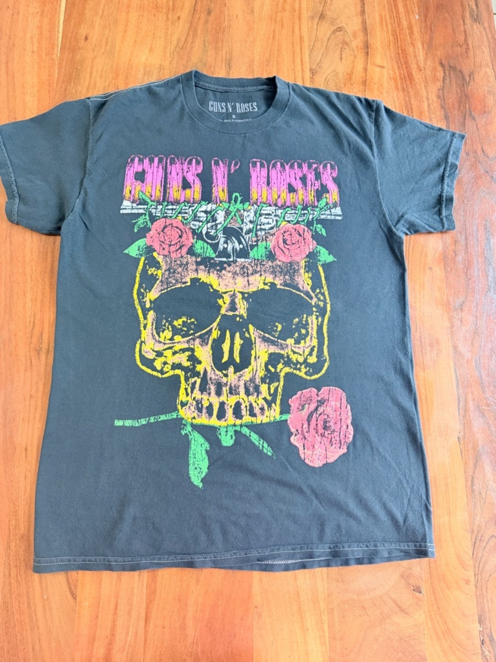 Guns N' Roses Black Short-Sleeve Graphic Band Tee